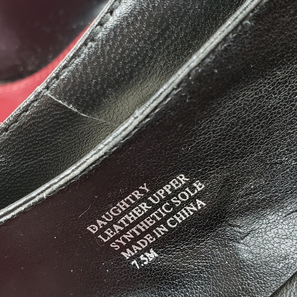 💙 2/$29! Mix & Match! WHBM heels, SO UNIQUE & ATTRACTIVE!Leather Pump, Peep Toe! - Picture 9 of 11